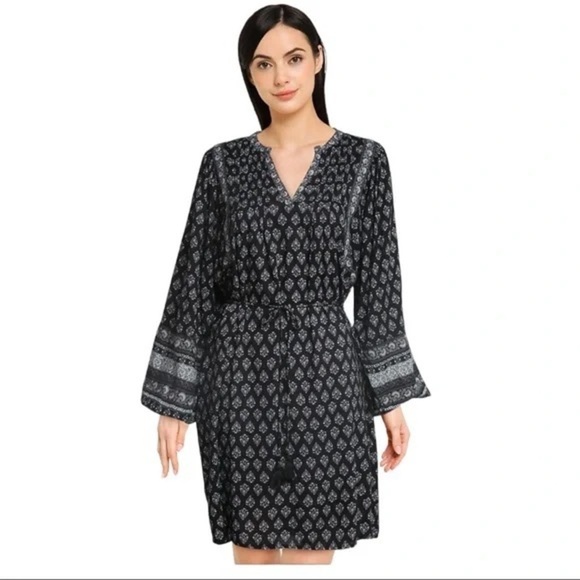 Old Navy Dresses & Skirts - Old Navy boho Floral-Print Split-Neck Swing Blouson Sleeve Dress M